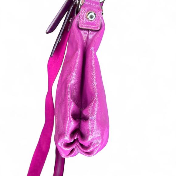 Coach Poppy Daisy Liquid Gloss
Berry Purple Pink Leather Crossbody Shoulder bag - Picture 3 of 10